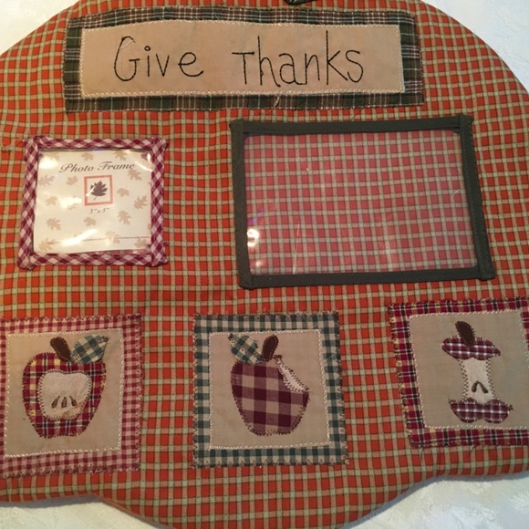 “Give Thanks” fabric and felt hanging decoration with 2 photo slots - Picture 6 of 6